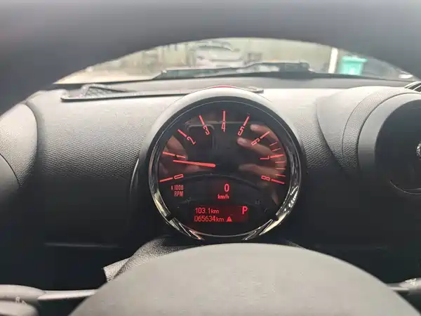 MINI Countryman 2016