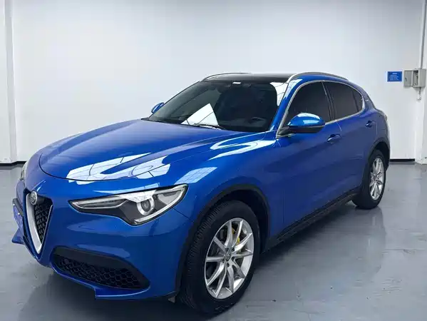 Alfa Romeo Stelvio 2021