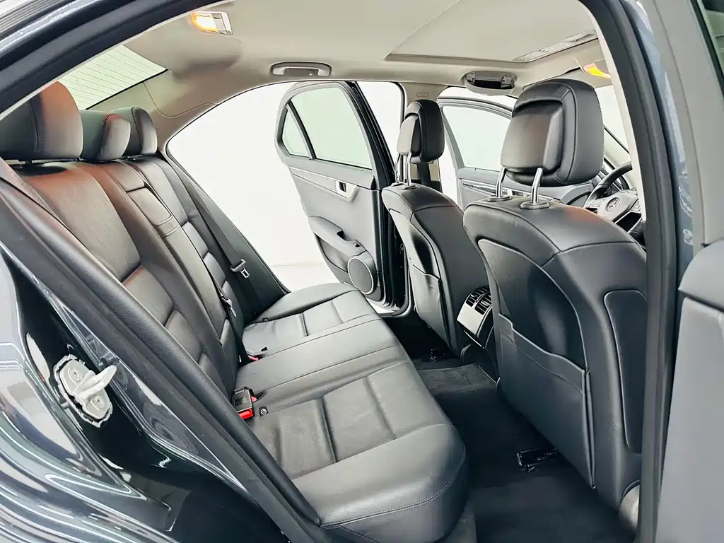 Mercedes-Benz C-Class 2013 — фото 12