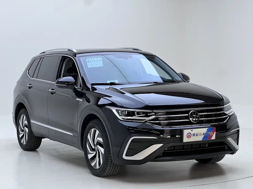 Volkswagen Tiguan L 2023 — фото 6