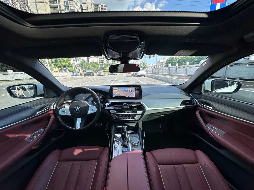 BMW 5 Series 2023