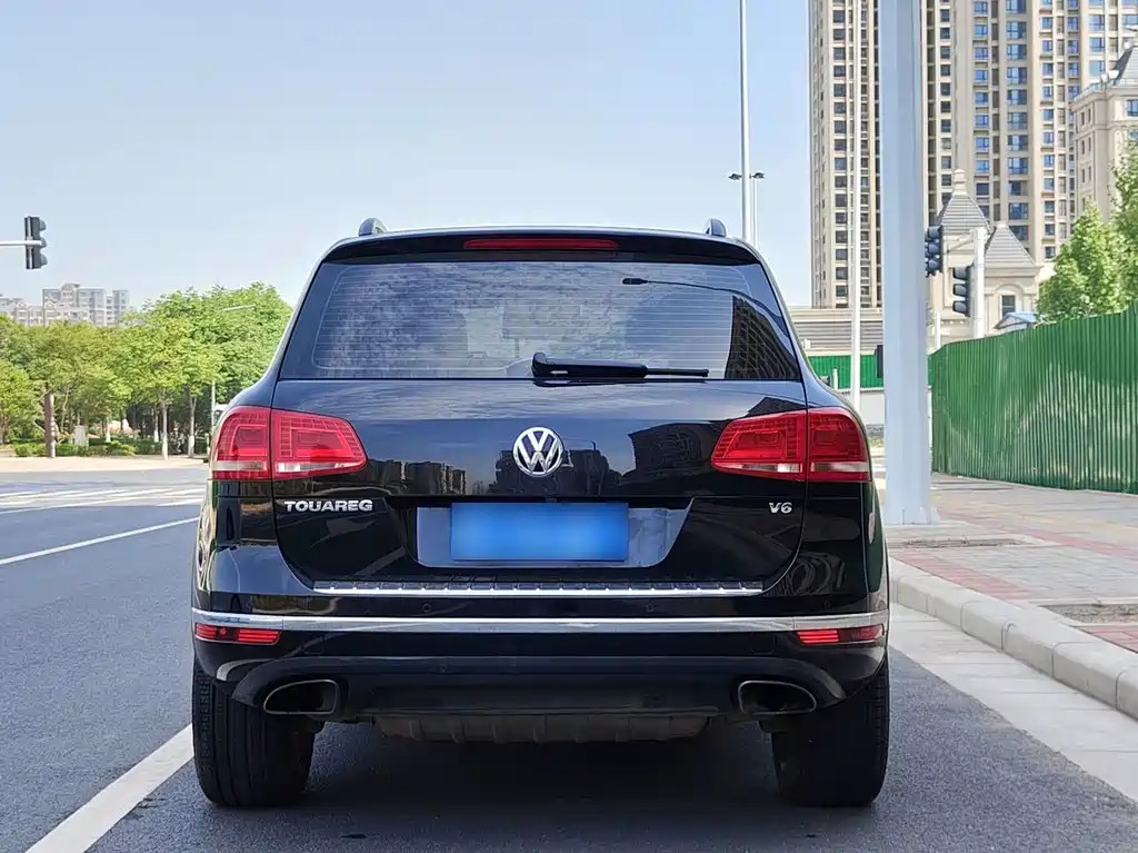Volkswagen Touareg 2017 — фото 8
