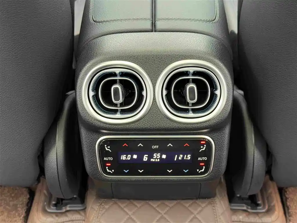 Mercedes-Benz GLC 2025 — фото 14