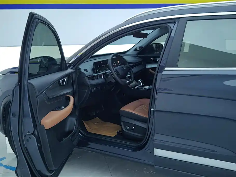 Chery Tiggo 8 PLUS 2022 — фото 9