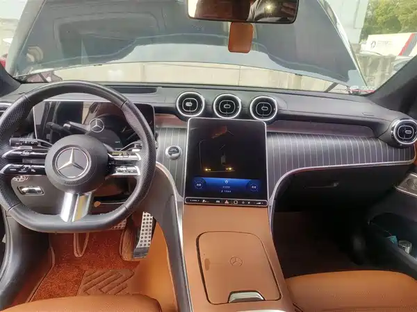 Mercedes-Benz GLC 2023