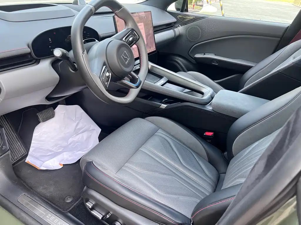 Zeekr 007 GT 2025
