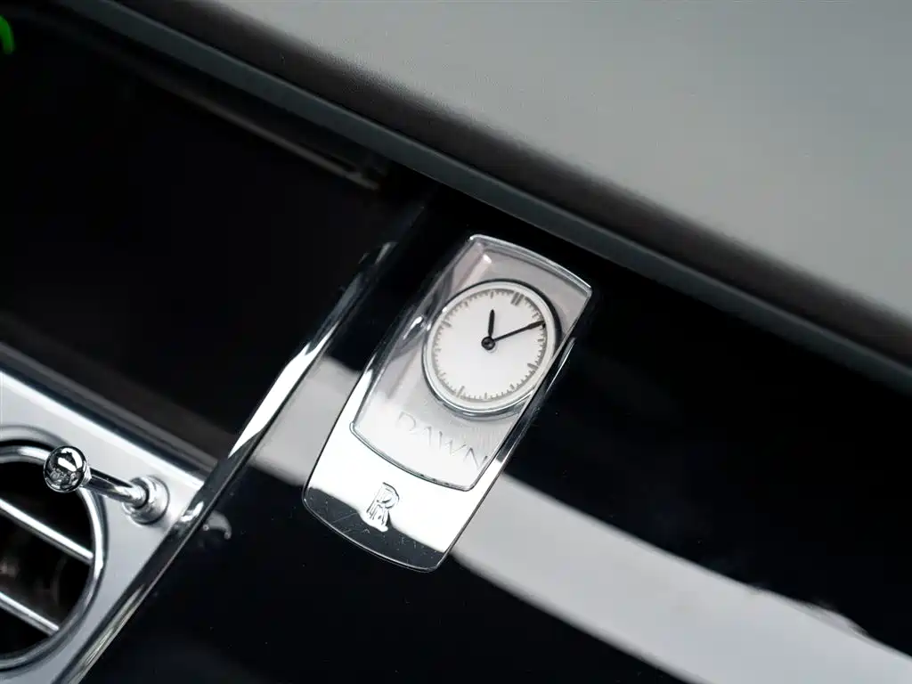 Rolls-Royce Dawn 2019 — фото 17
