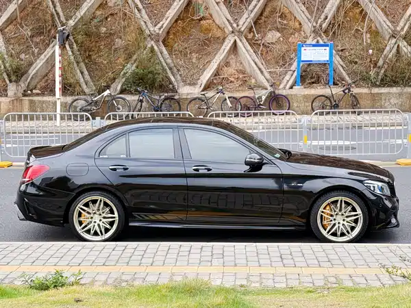 Mercedes-Benz C-Class AMG 2021