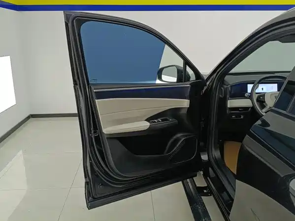 Geely Galaxy L7 2023