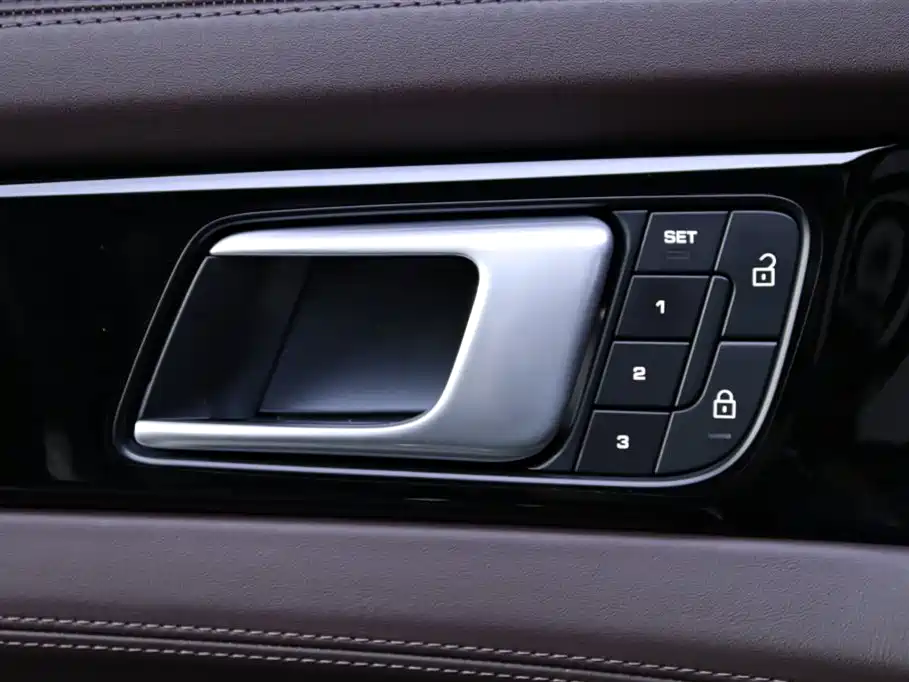 Porsche Panamera 2022 — фото 13