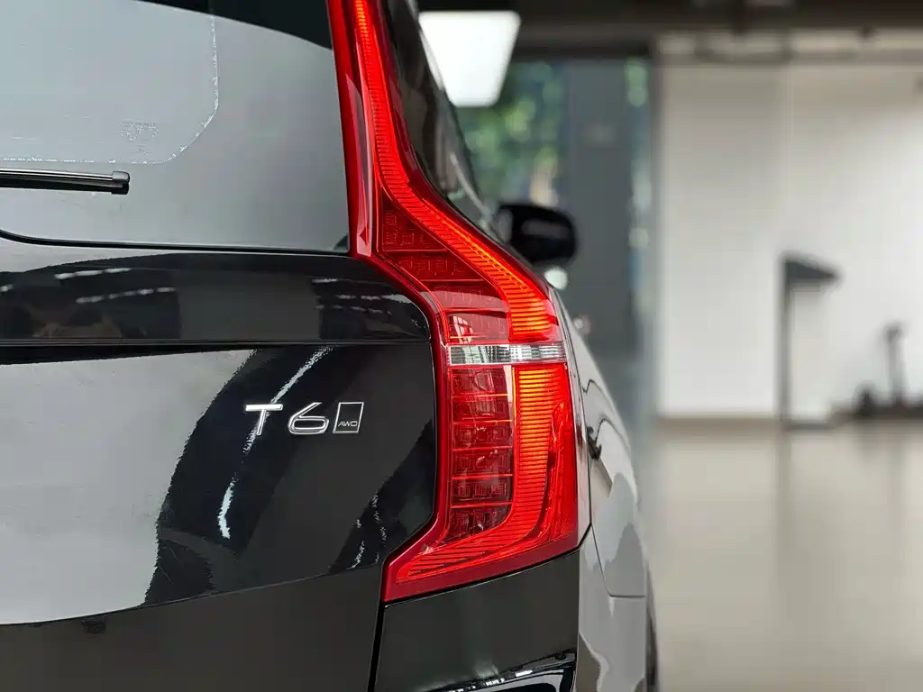 Volvo XC90 2016 — фото 17