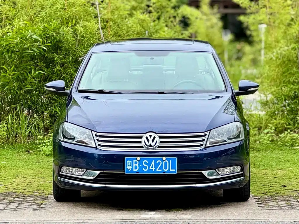 Volkswagen Magotan 2012