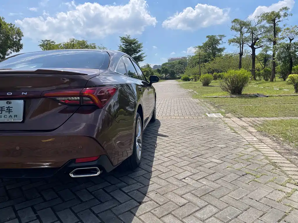 Toyota Avalon 2020 — фото 10