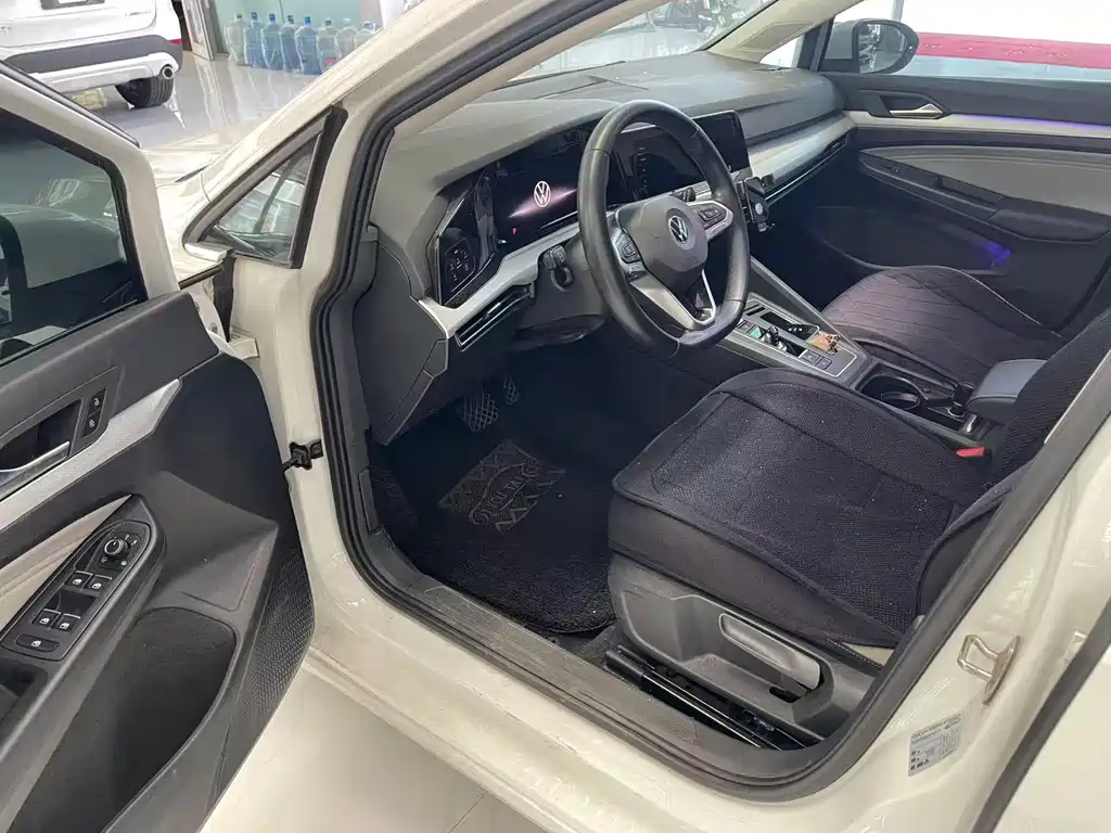 Volkswagen Golf 2022
