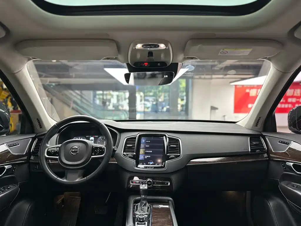 Volvo XC90 2016 — фото 8