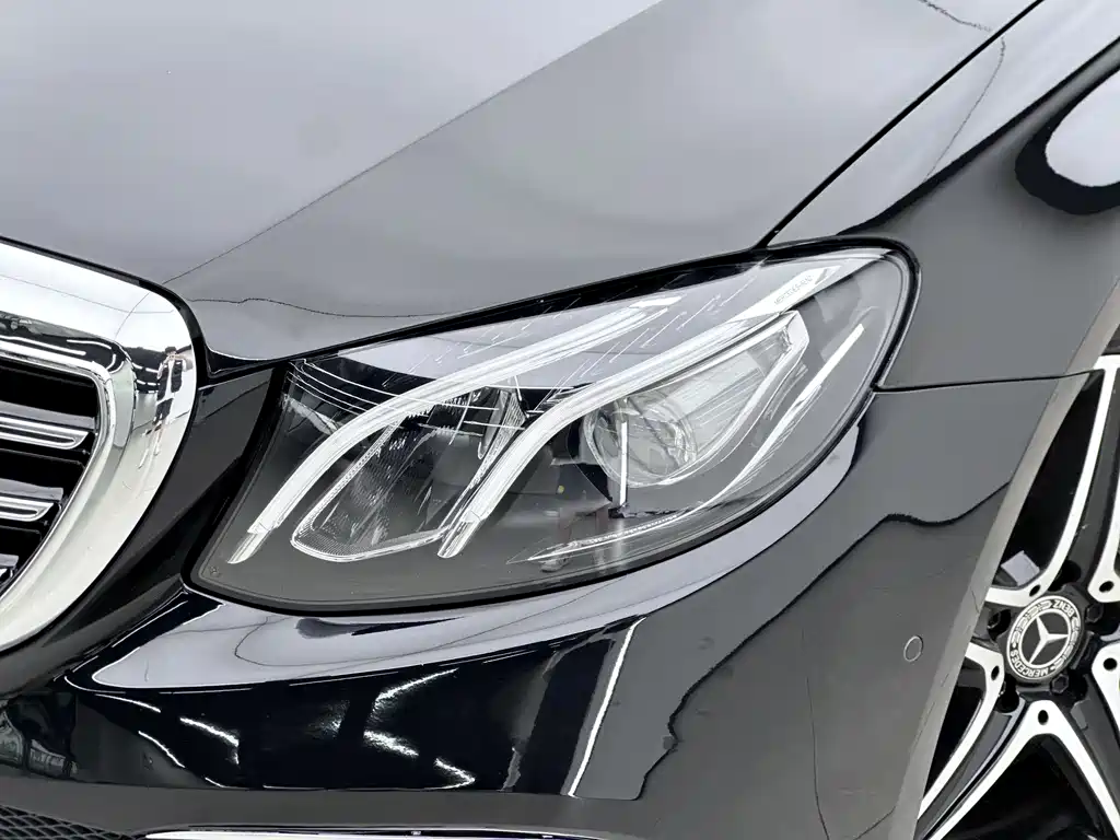 Mercedes-Benz E-Class 2020 — фото 12