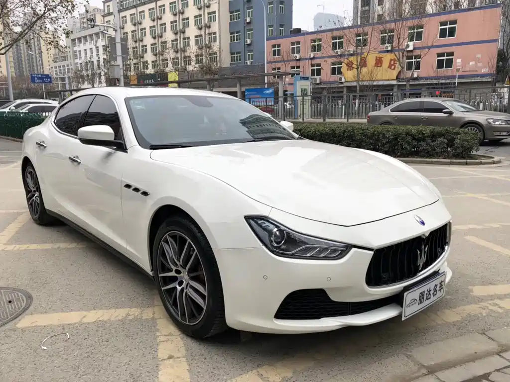 Maserati Ghibli 2016 — фото 3