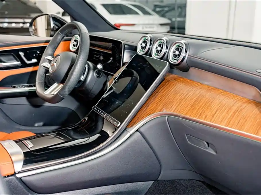Mercedes-Benz GLC EV 2025 — фото 17