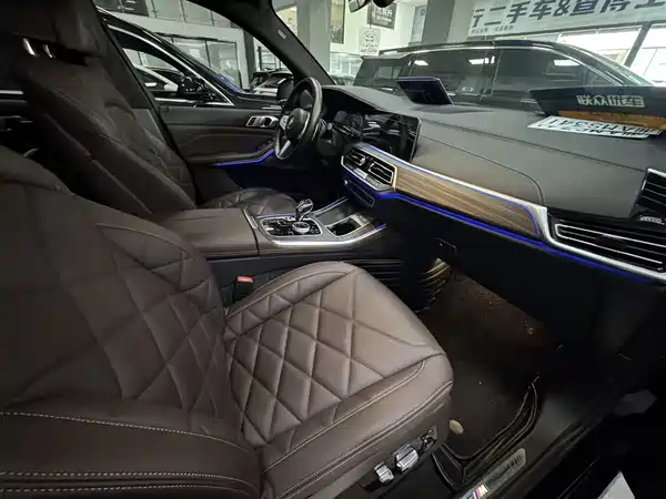 BMW X5 2023