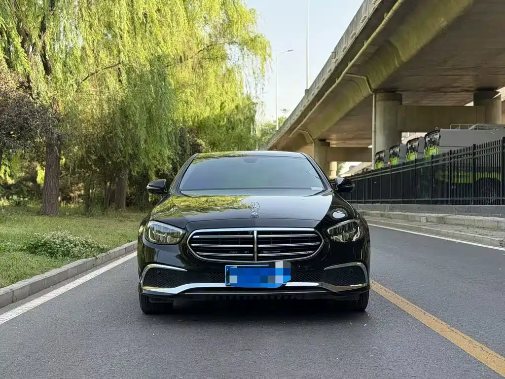 Mercedes-Benz E-Class 2021
