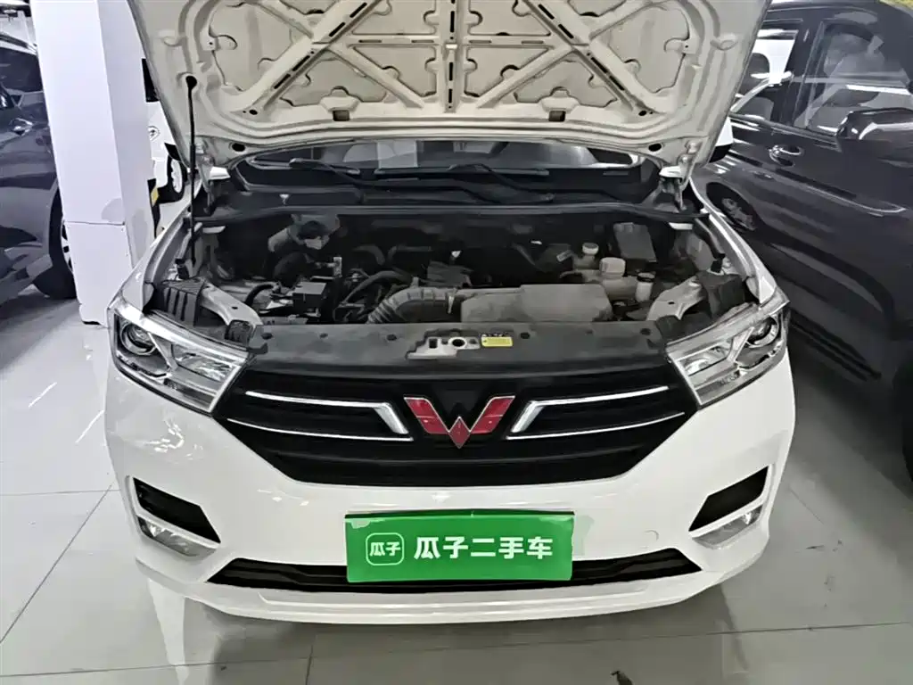 Wuling Hongguang 2019 — фото 20