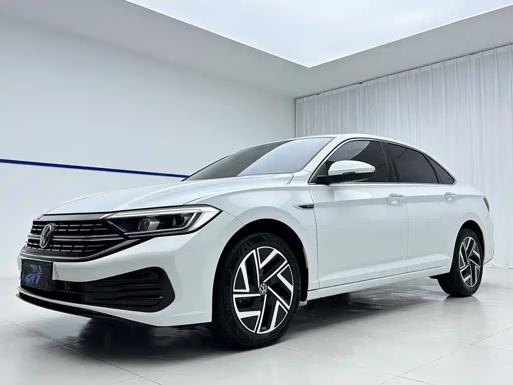 Volkswagen Sagitar 2022