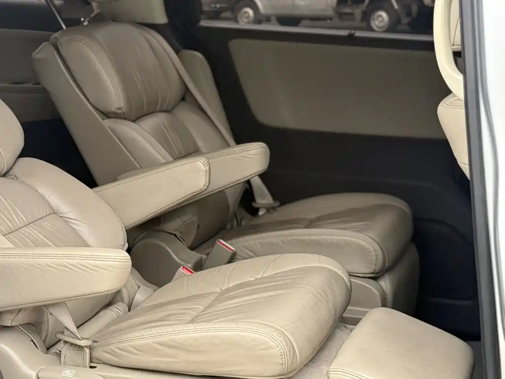 Honda Odyssey 2015 — фото 24