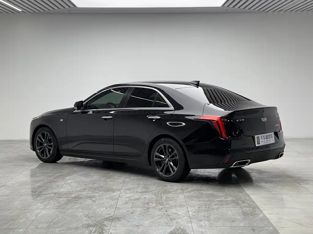 Cadillac CT4 2023 — фото 4