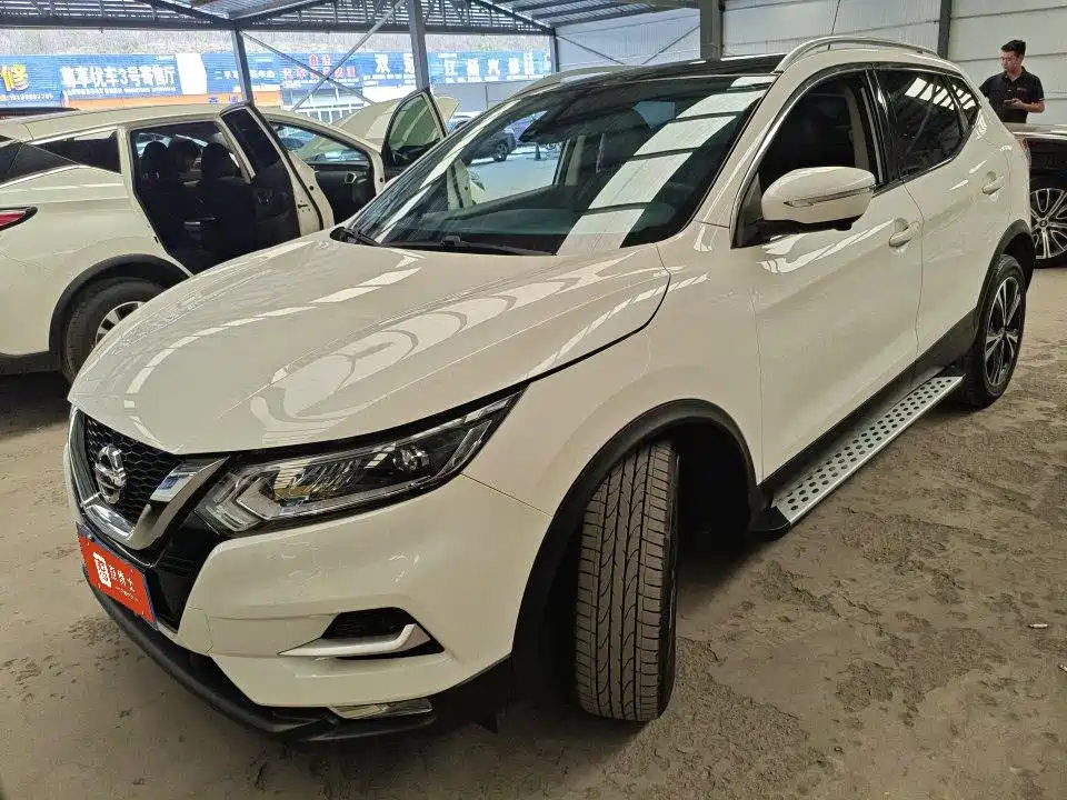 Nissan Qashqai 2023 — фото 1