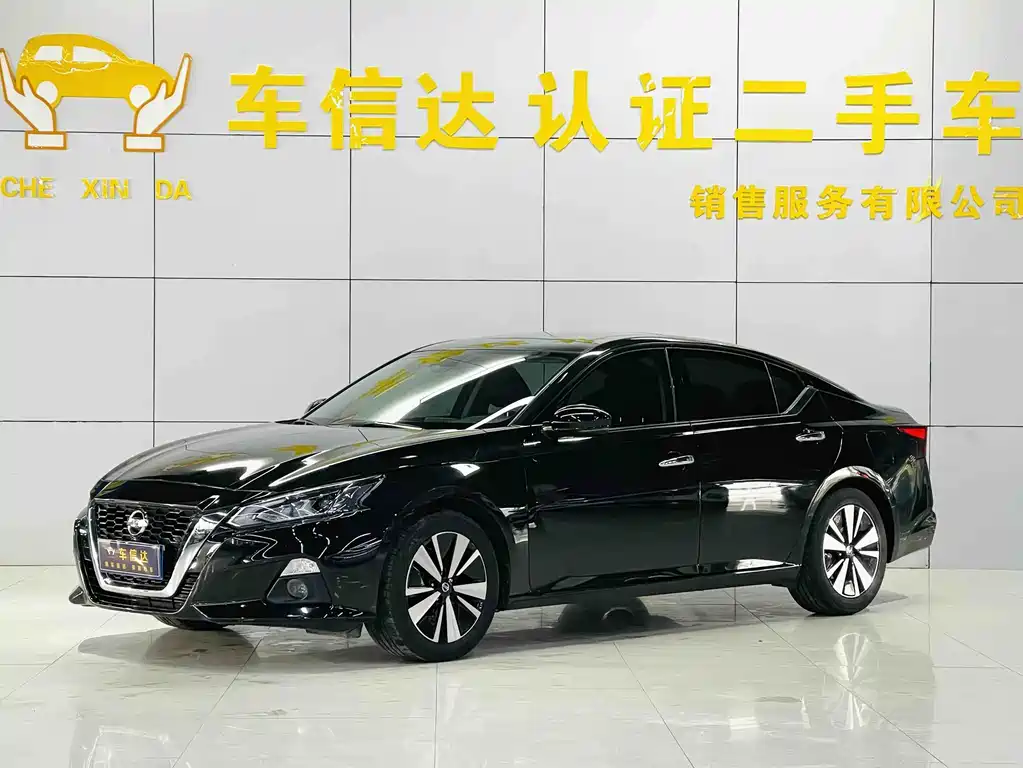 Nissan Teana 2022 — фото 1