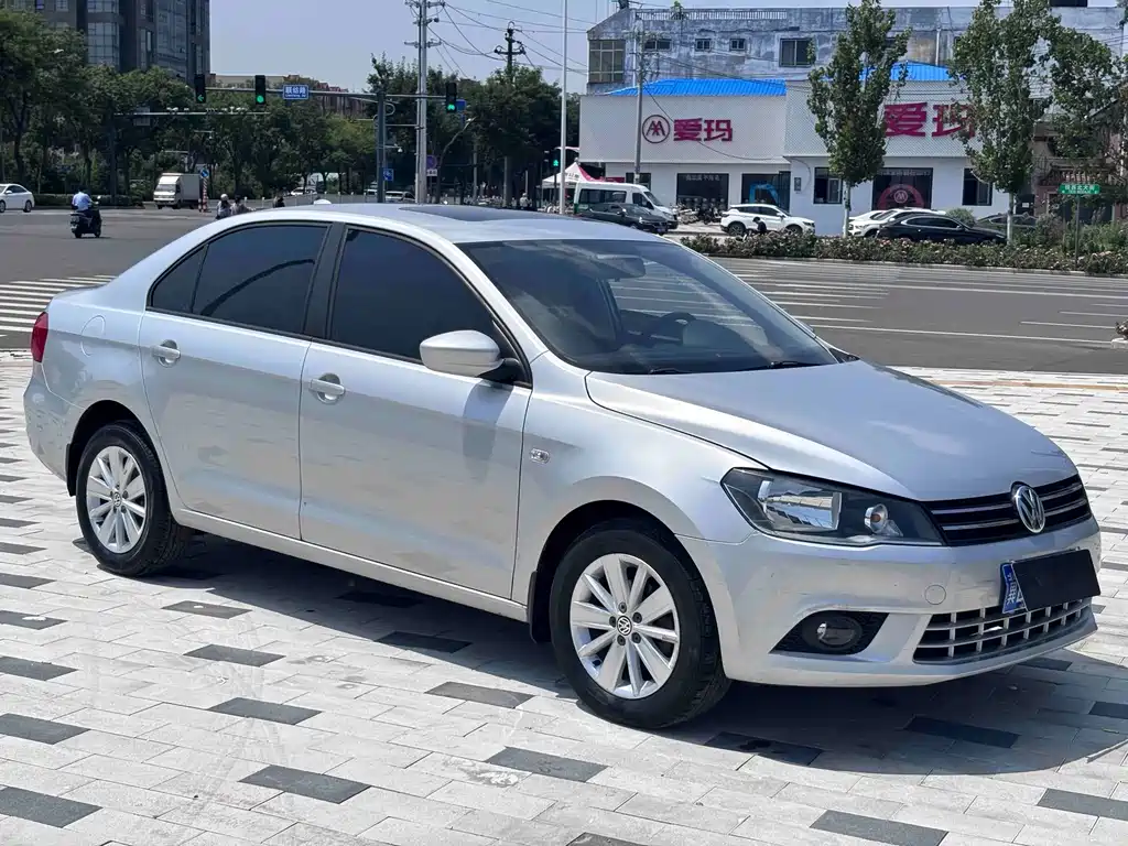 Volkswagen Jetta 2015 — фото 3