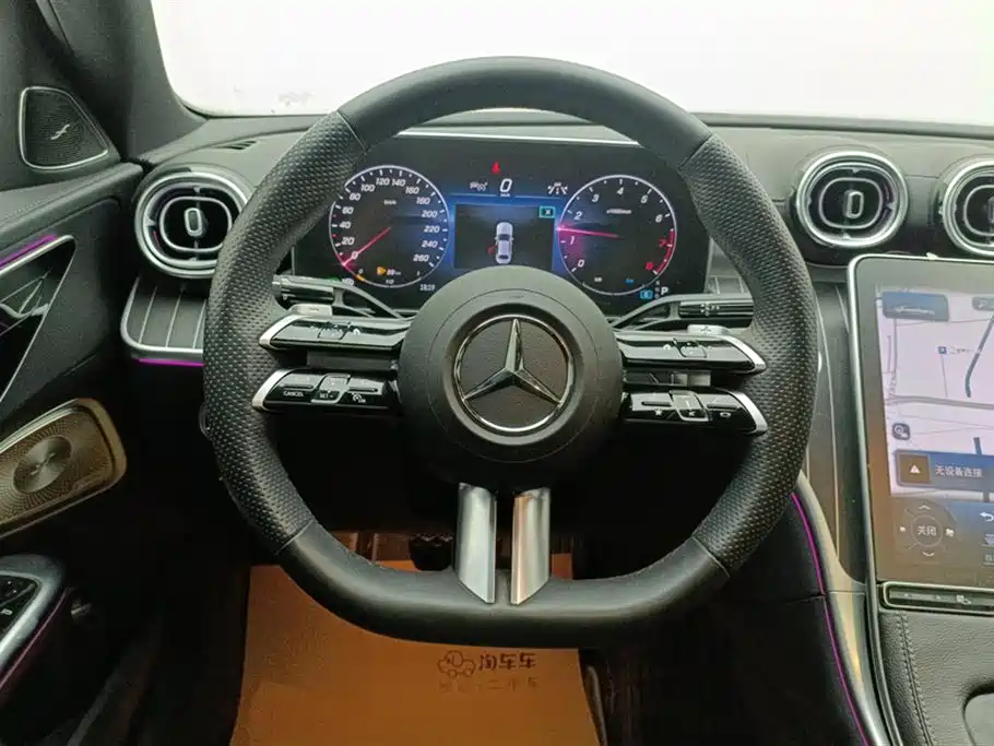 Mercedes-Benz C-Class 2024 — фото 15