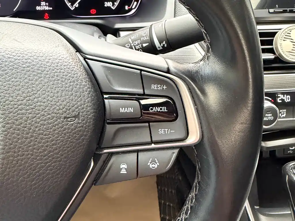 Honda Accord 2020 — фото 19