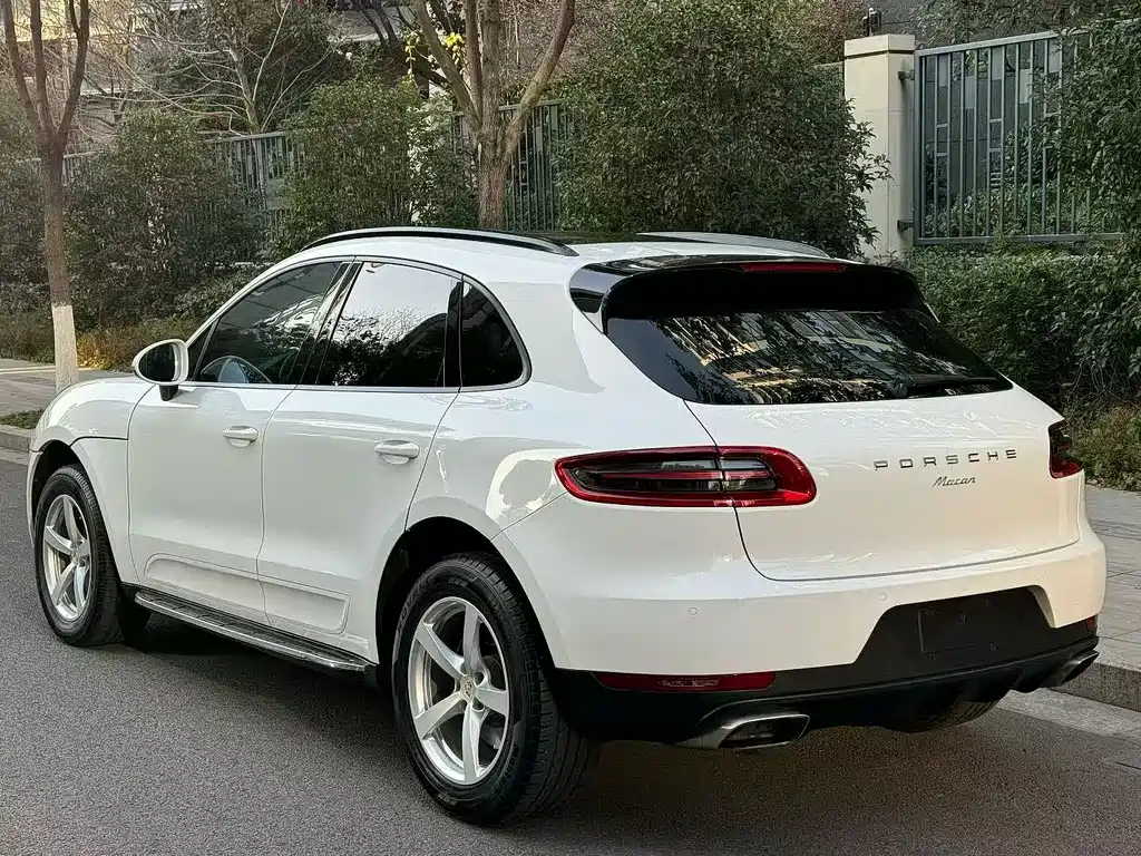 Porsche Macan 2017 — фото 8