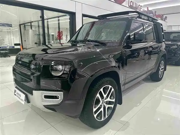 Land Rover Defender 2023