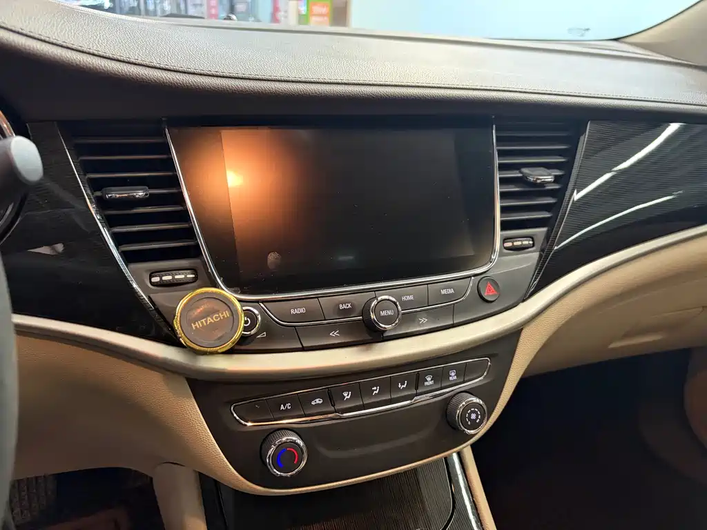 Buick Verano 2017 — фото 11