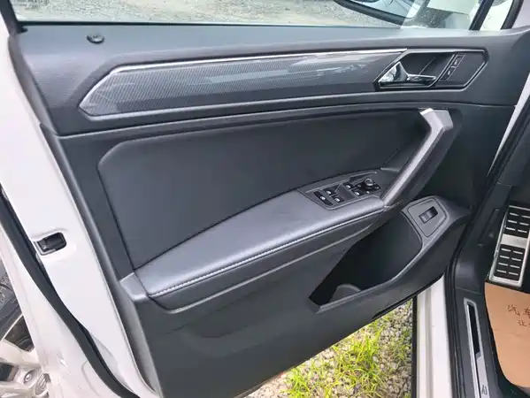 Volkswagen Tiguan L 2021
