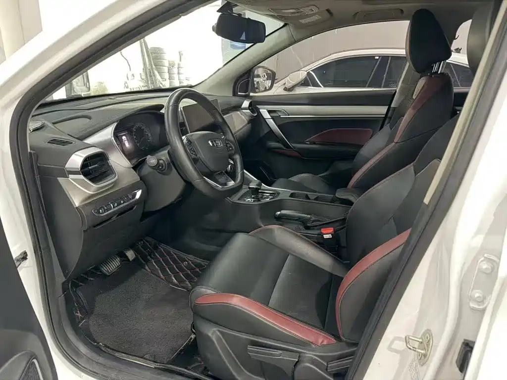 Geely Binyue 2022