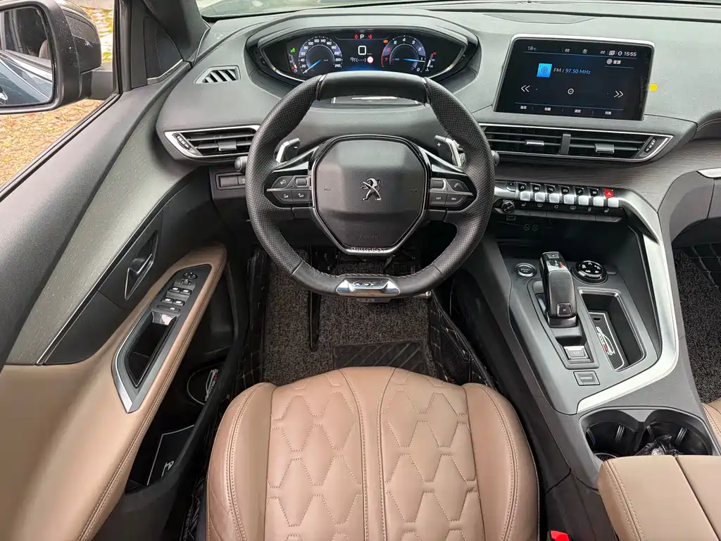 Peugeot 5008 2017 — фото 11