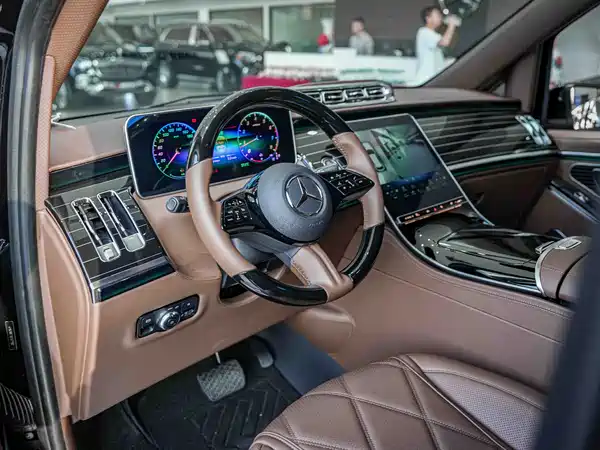 Mercedes-Benz Vito 2024