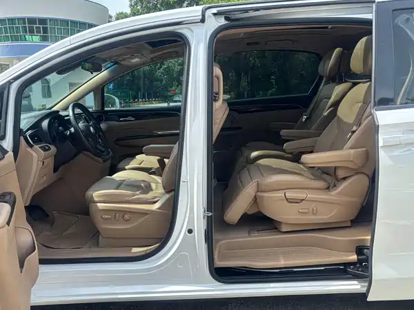 Buick GL8 2020