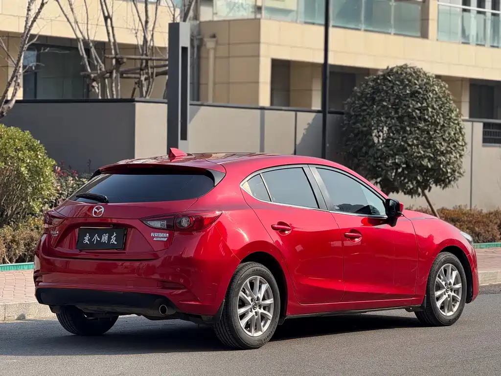 Mazda 3 Axela 2018 — фото 9