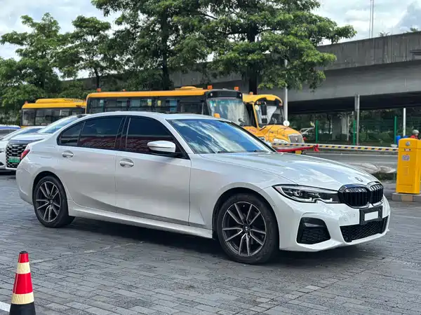 BMW 3 Series 2021