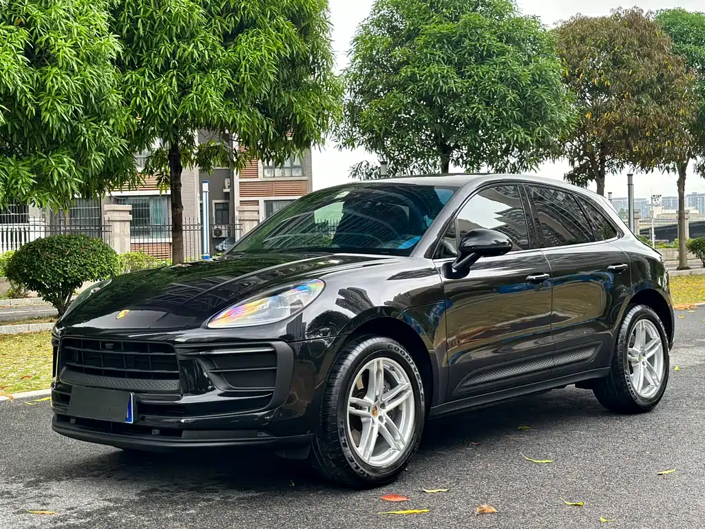 Porsche Macan 2023 — фото 1