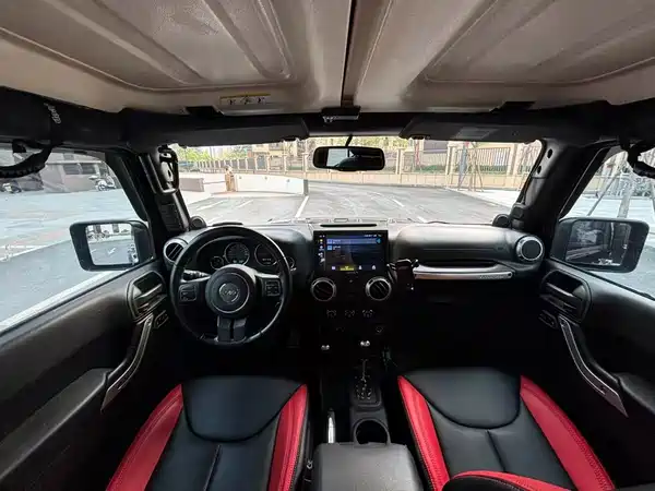 Jeep Wrangler 2014