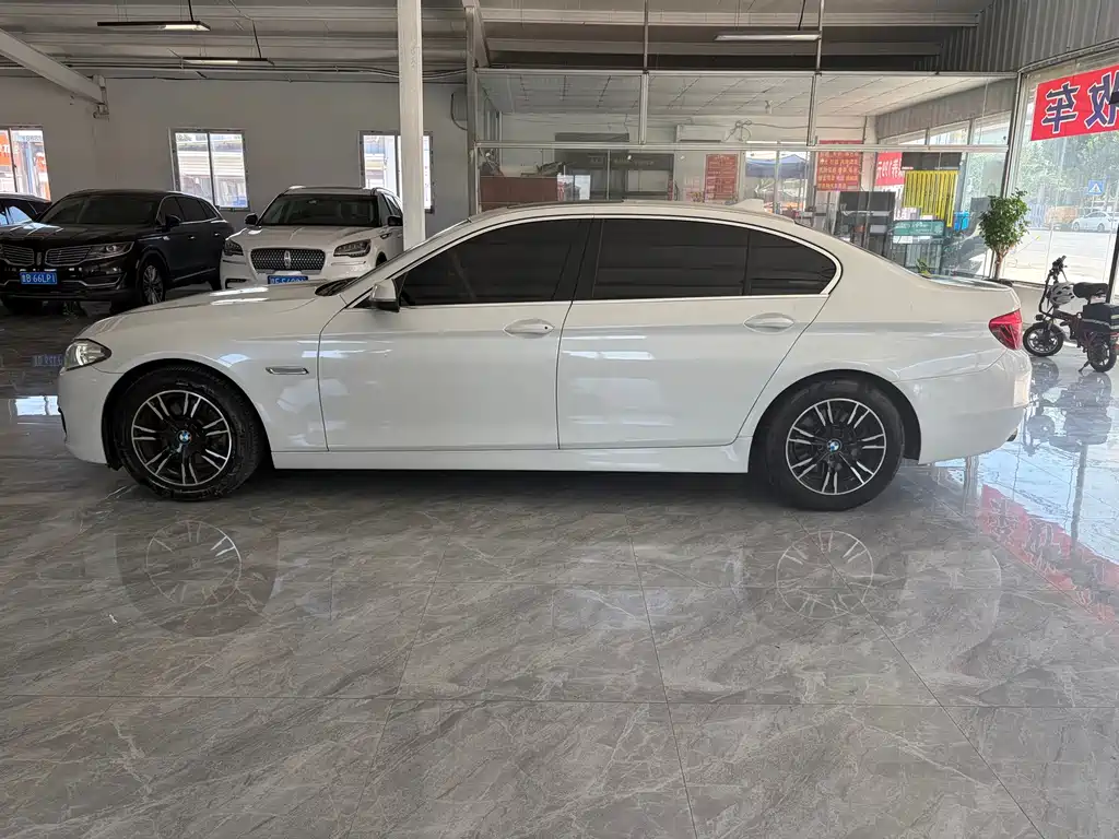 BMW 5 Series 2016