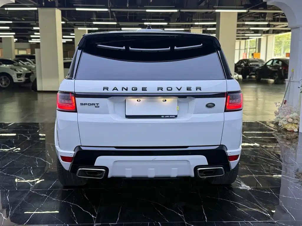 Land Rover Range Rover Sport 2020 — фото 24