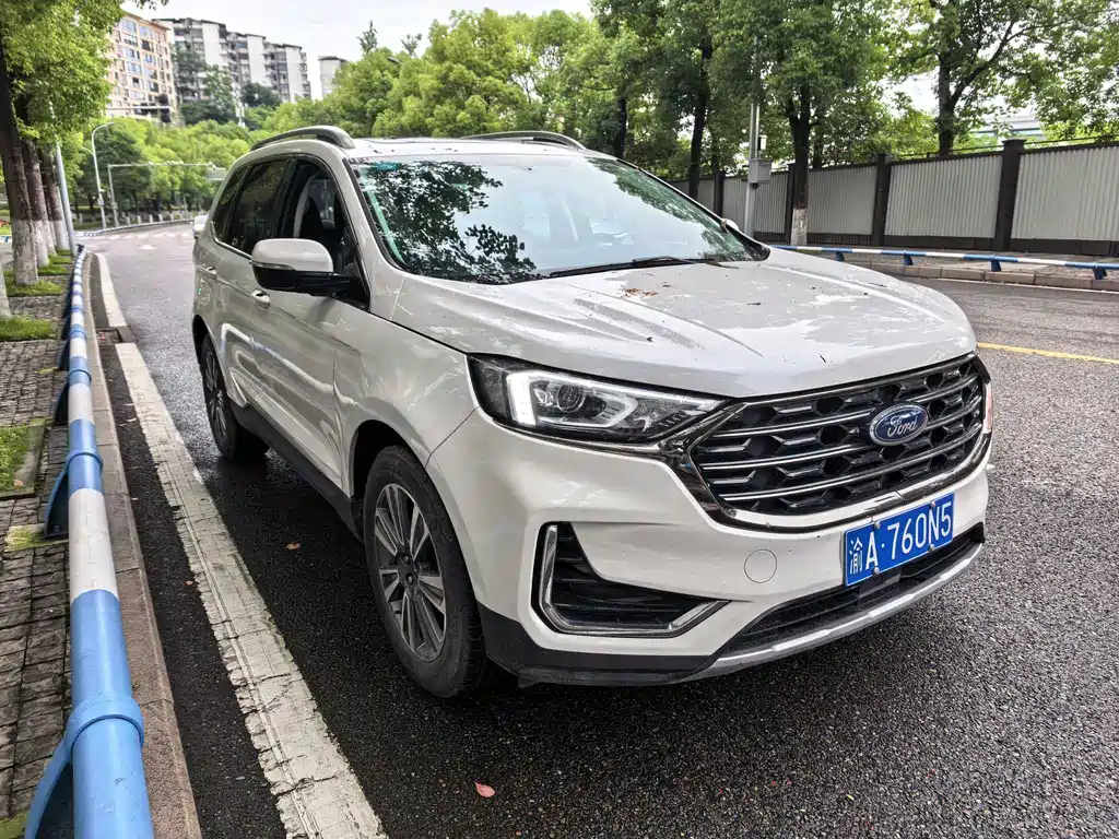 Ford Edge 2022