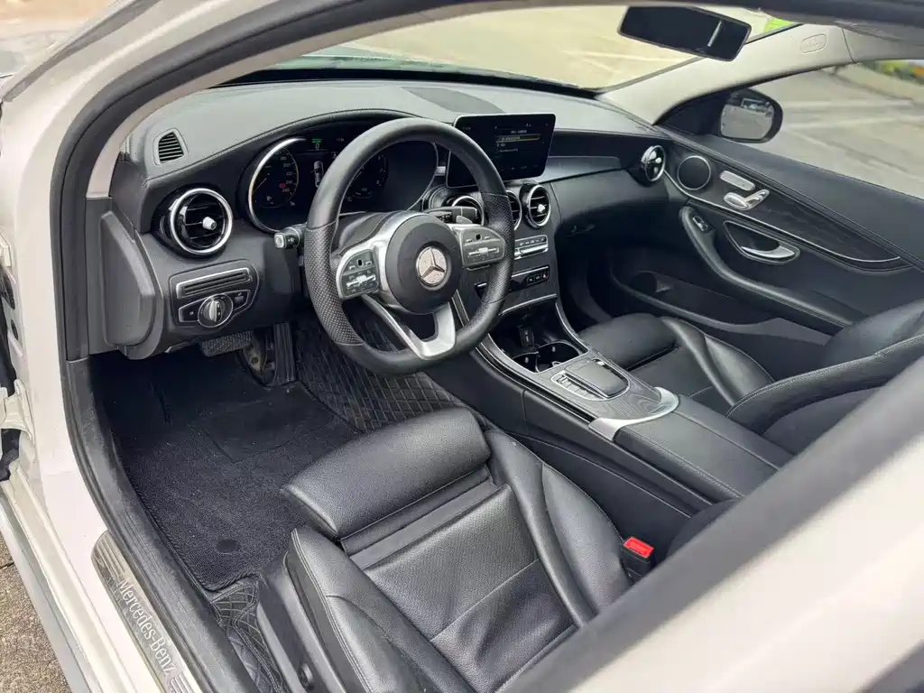Mercedes-Benz C-Class 2020 — фото 7
