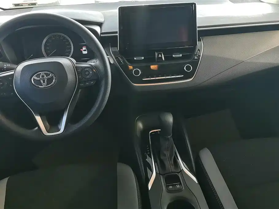 Toyota Corolla 2021 — фото 12